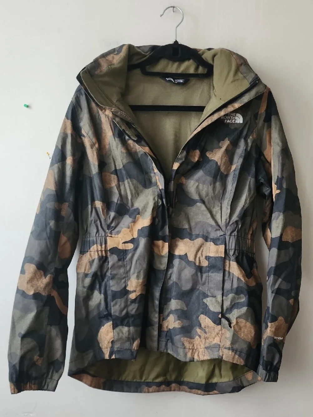 The North Face Women’s Camo Hooded Jacket - Olive/Black/Tan